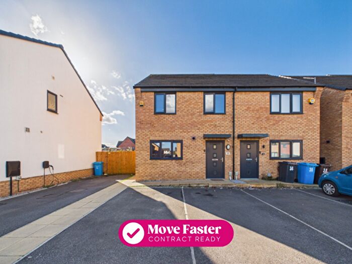 3 Bedroom Semi-Detached House For Sale In Lil Bilocca Way, Kingswood, Hull, East Riding Of Yorkshire, HU7