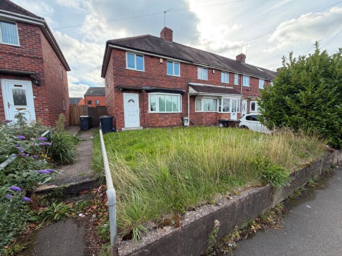 3 Bedroom End Of Terrace House For Sale In Bushbury Lane, Bushbury, Wolverhampton, WV10