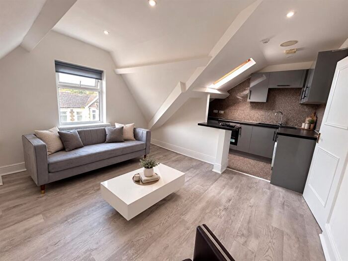 1 Bedroom Flat To Rent In Gordon Road, Cardiff, CF24