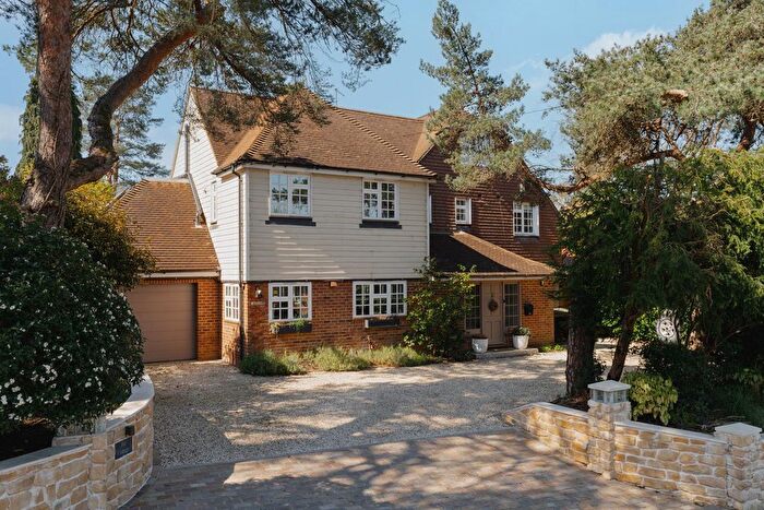 5 Bedroom Detached House For Sale In Platt Common, Platt, Sevenoaks, TN15