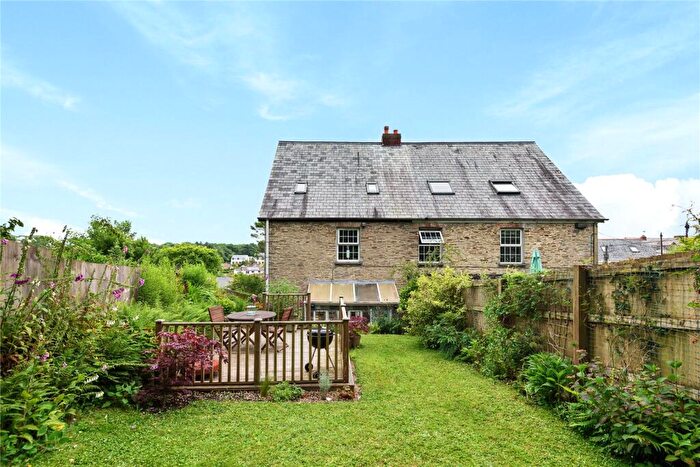 4 Bedroom Semi-Detached House For Sale In Chapel Street, Camelford, Cornwall, PL32