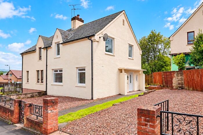 4 Bedroom Semi-Detached House To Rent In Hillcrest Drive, Alloa, FK10