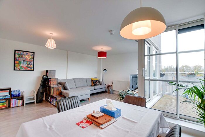 2 Bedroom Flat For Sale In Watkin Road, Freemans Meadow, Leicester, LE2