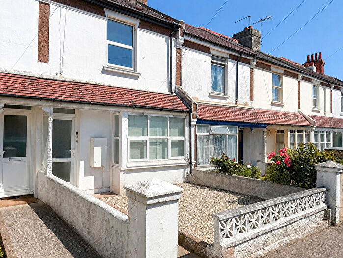 1 Bedroom Flat To Rent In Underdown Road, Southwick, BN42