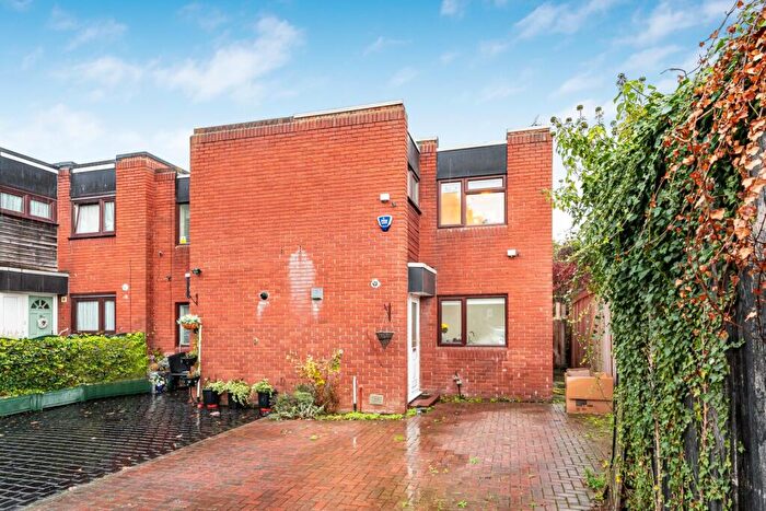 2 Bedroom End Of Terrace House For Sale In Rainsford Close, Stanmore, HA7