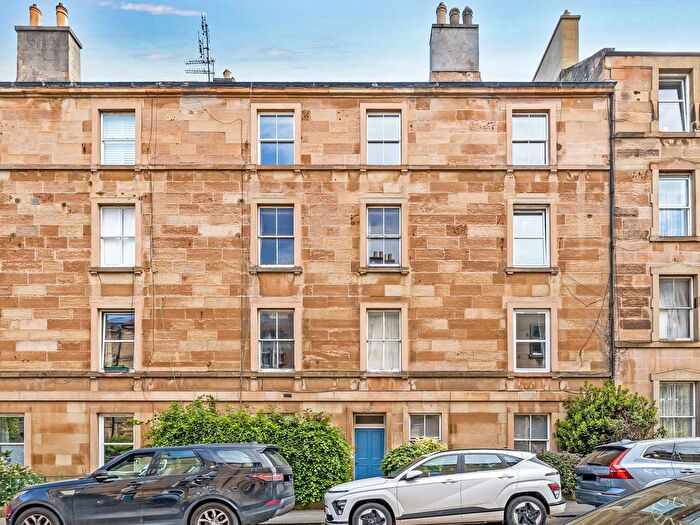 1 Bedroom Flat For Sale In / Livingstone Place, Marchmont, Edinburgh, EH9