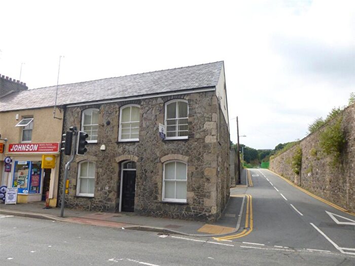 7 Bedroom End Of Terrace House For Sale In Caernarfon Road, Bangor, Gwynedd, LL57