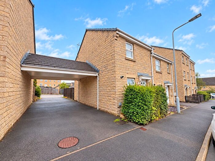 2 Bedroom Property To Rent In Bingley, Bingley, BD16