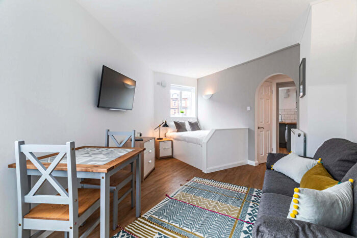 1 Bedroom Flat To Rent In Argie Avenue, Leeds, LS4