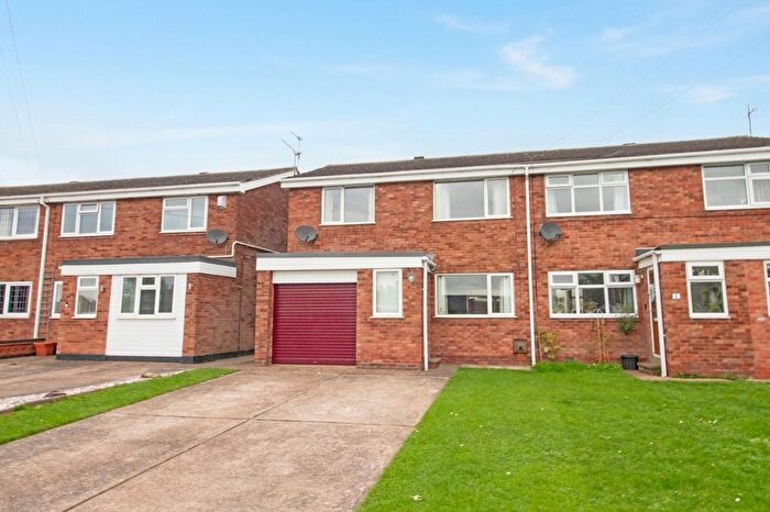 3 Bedroom Semi-Detached House For Sale In Huntingdon Crescent, Burton-Upon-Stather, DN15
