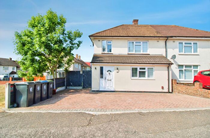3 Bedroom Semi-Detached House To Rent In Loughton, Essex, IG10