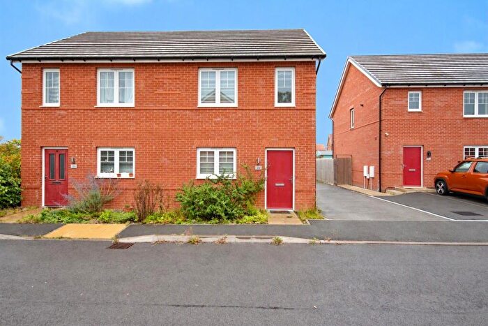 2 Bedroom Semi-Detached House For Sale In Whittaker Way, Warwick, CV34