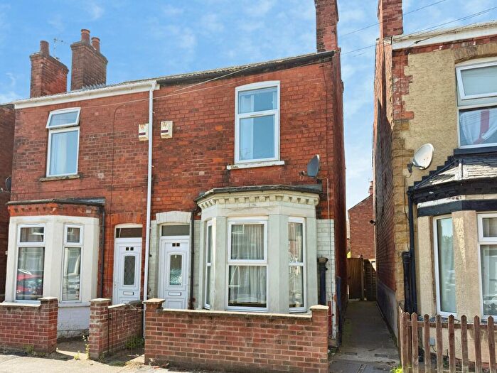 3 Bedroom Semi-Detached House For Sale In Curzon Street, Gainsborough, DN21