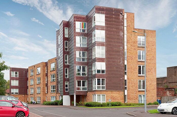 2 Bedroom Flat For Sale In Mcphail Street, Glasgow, G40