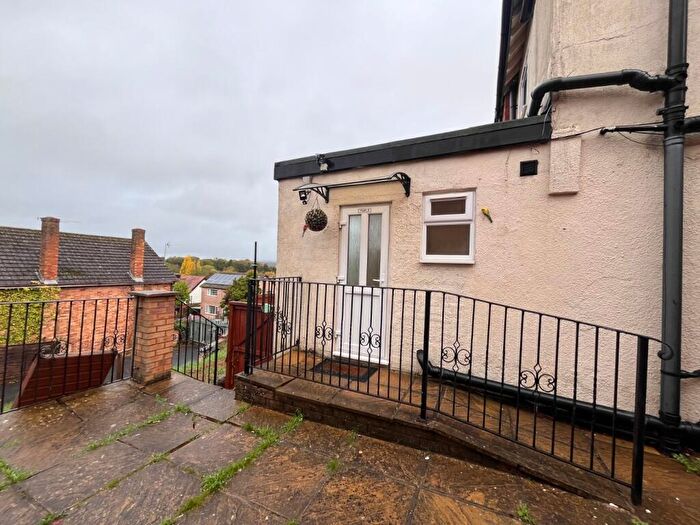 1 Bedroom Flat To Rent In Ivor Road, Redditch, Worcestershire, B97
