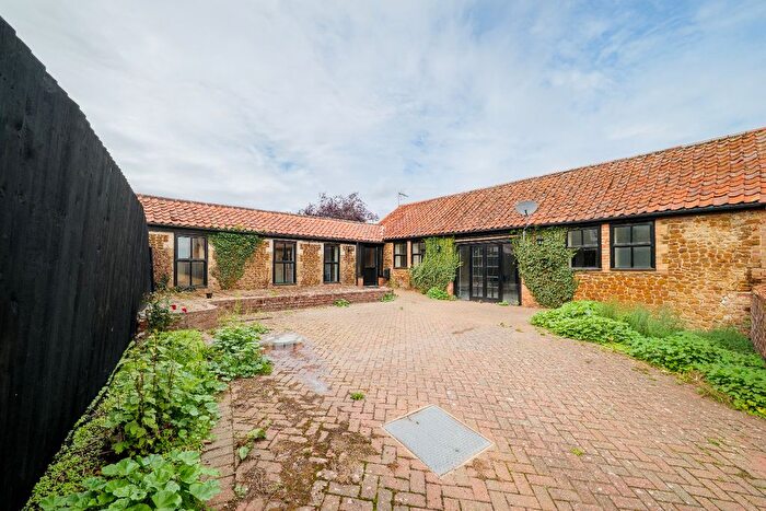 3 Bedroom Barn Conversion For Sale In Hastings Barn, Back Road, Pentney, PE32