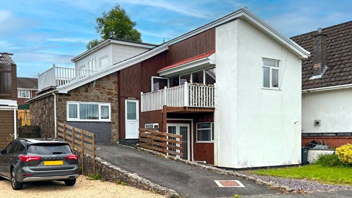 4 Bedroom Detached House For Sale In Maesmawr, Rhayader, Powys, Mid Wales, LD6