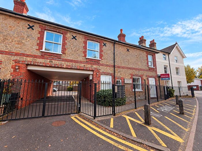 2 Bedroom Flat For Sale In Station Road, Liphook, Hampshire, GU30