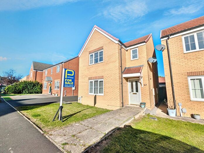 3 Bedroom Detached House For Sale In The Middles, Stanley, DH9