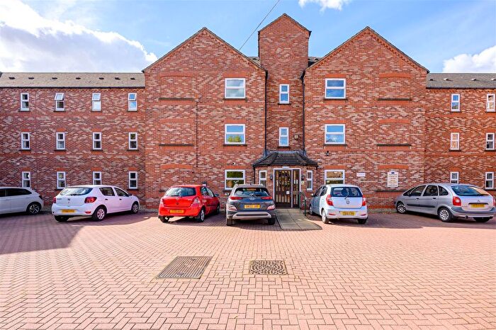 2 Bedroom Property For Sale In Hansom Place, York, YO31