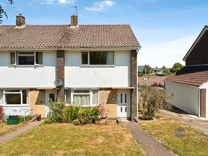 2 Bedroom End Of Terrace House For Sale In Woodbury Park, Axminster, EX13