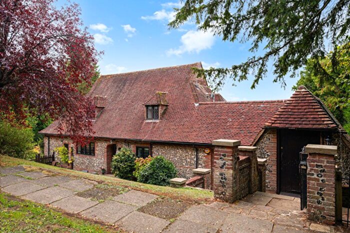 5 Bedroom Detached House For Sale In Walpole Avenue, Chipstead, CR5
