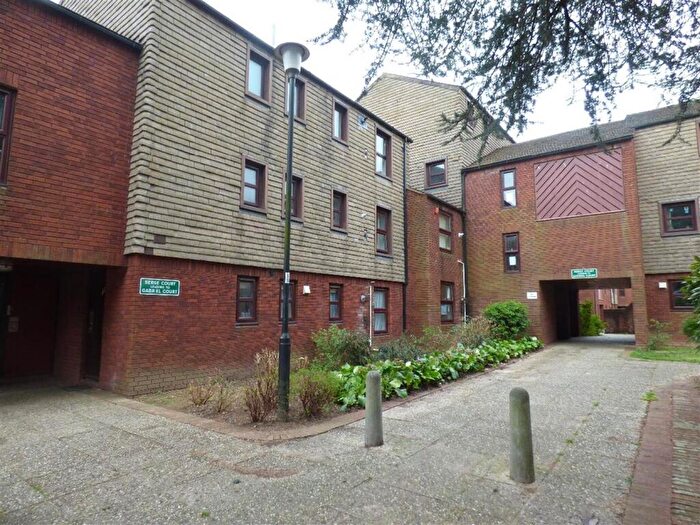 2 Bedroom Flat To Rent In Commercial Road, Exeter, EX2