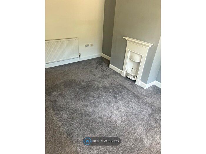 3 Bedroom Semi-Detached House To Rent In Stafford Road, Cannock, WS11