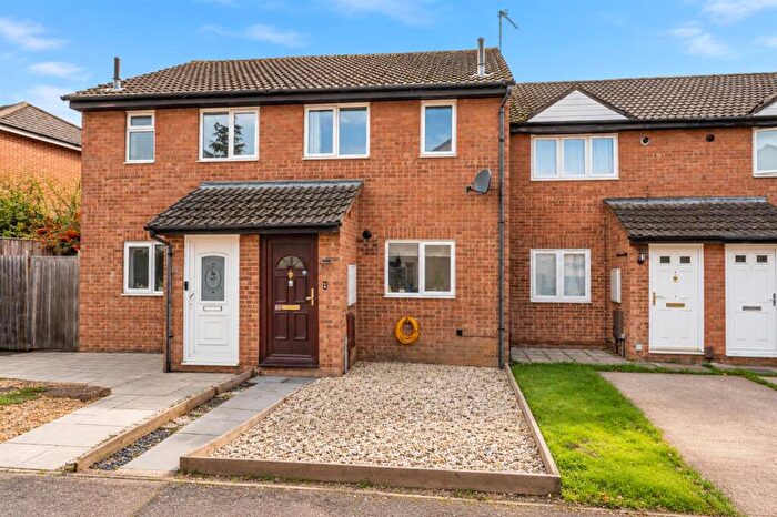 2 Bedroom Terraced House For Sale In Brookvale Close, Brookvale, RG21