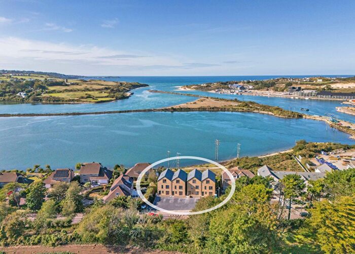 4 Bedroom Semi-Detached House For Sale In Overlooking Carnsew Pool, Hayle, Cornwall, TR27
