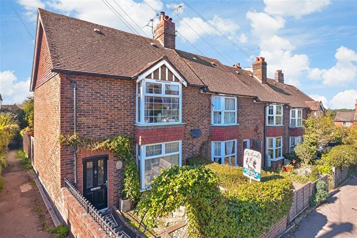 3 Bedroom End Terrace House For Sale In Station Road, Tenterden, Kent, TN30