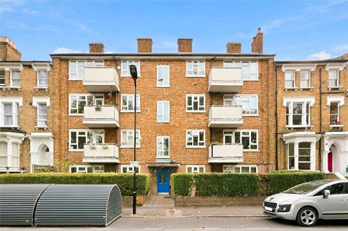 2 Bedroom Flat For Sale In Queensdown House, Queensdown Road, London, E5