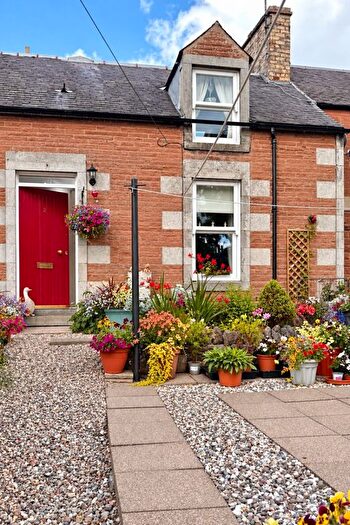 1 Bedroom Cottage To Rent In Moat Cottages, Biggar, ML12