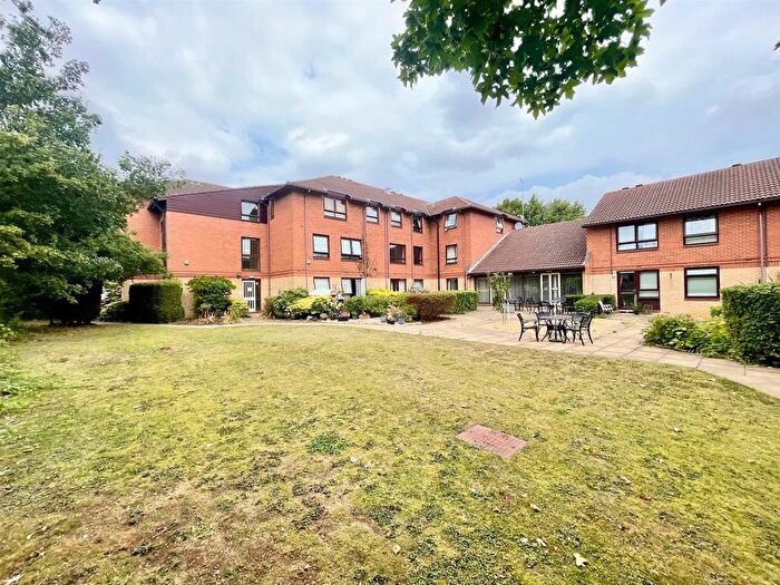 1 Bedroom Flat For Sale In Eastfield Road, Peterborough, PE1