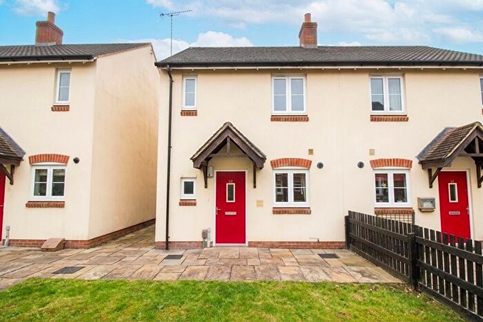 2 Bedroom End Of Terrace House For Sale In Primrose Place, Durrington, SP4