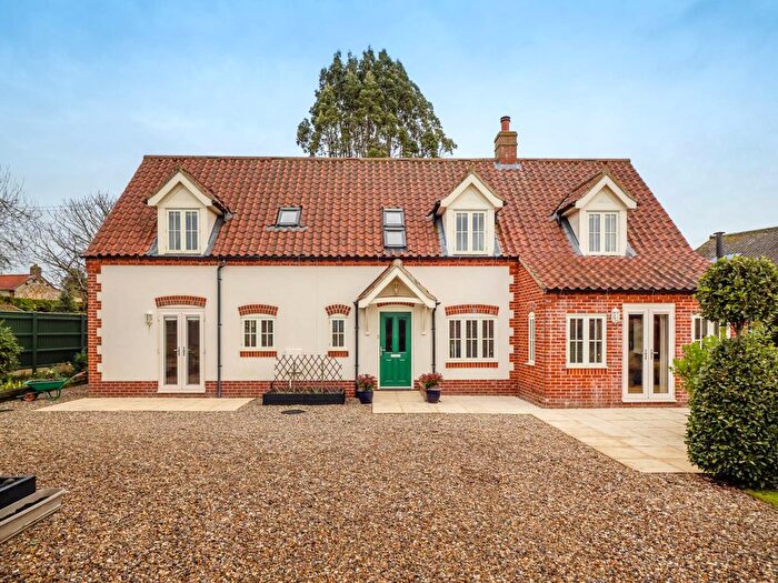 4 Bedroom Detached House For Sale In Pecks Lane, Edgefield, NR24