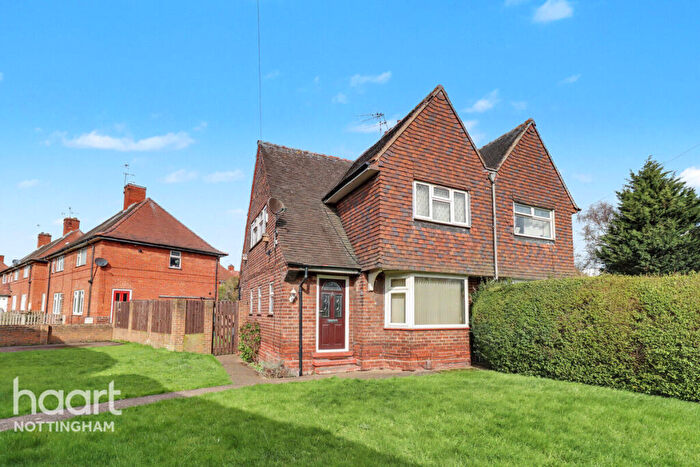 3 Bedroom Semi-Detached House For Sale In Reydon Drive, Whitemoor, NG8