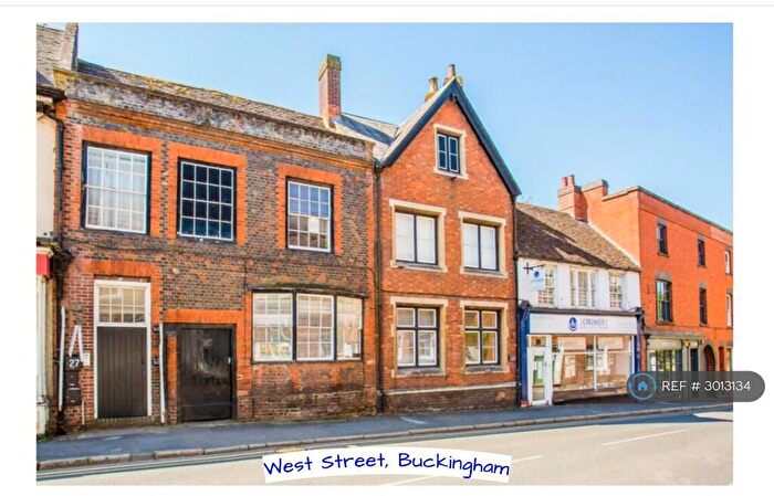 Studio To Rent In West Street, Buckingham, MK18