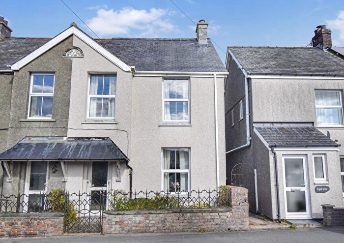 3 Bedroom Semi-Detached House For Sale In Glan Tegid, Bala, LL23