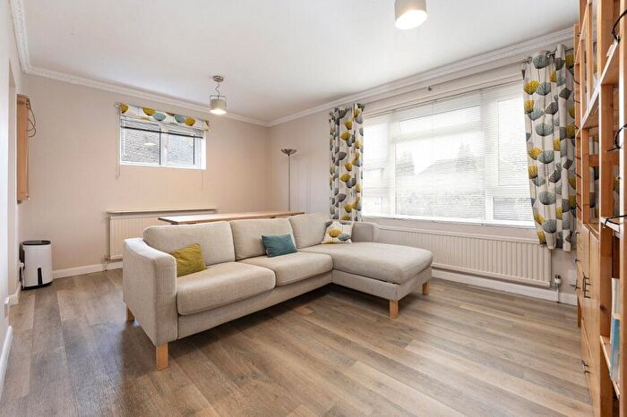 1 Bedroom Apartment To Rent In Mulgrave Road, Sutton, SM2