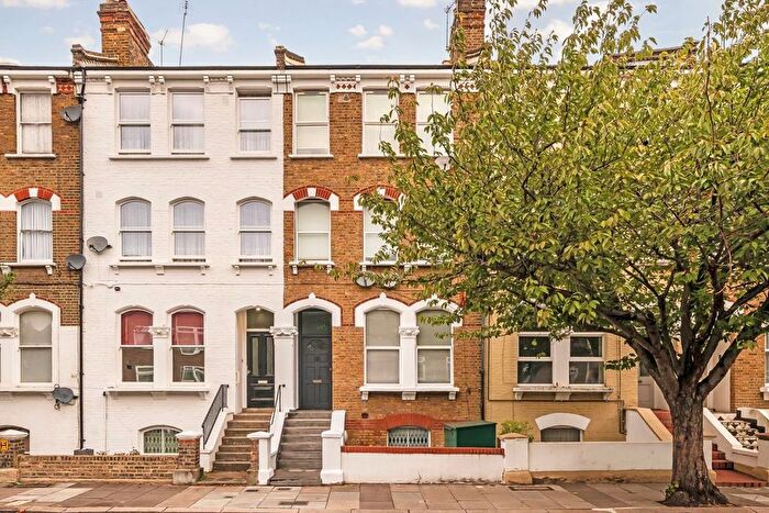 1 Bedroom Flat For Sale In Netherwood Road, West Kensington, W14