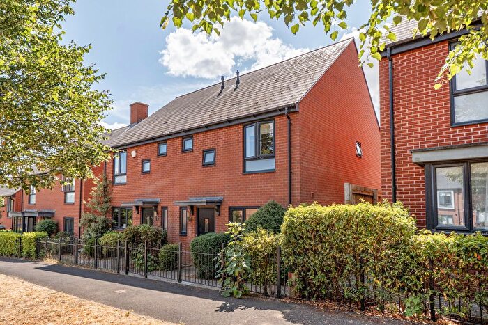 3 Bedroom Semi-Detached House For Sale In Old Quarry Drive, Exminster, Exeter, EX6
