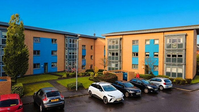 2 Bedroom Apartment To Rent In Knightswood Road, Knightswood, Glasgow, G13