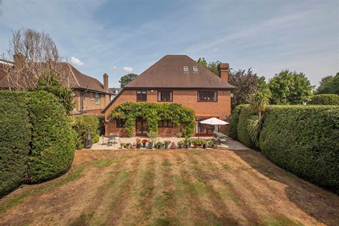 6 Bedroom Detached House For Sale In Weston Avenue, Thames Ditton, KT7