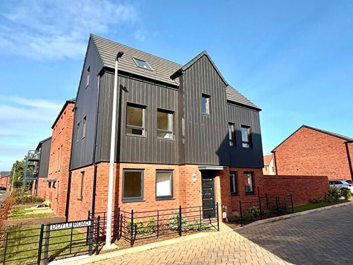 4 Bedroom Detached House To Rent In Doyle Road, Yate, Bristol, BS37