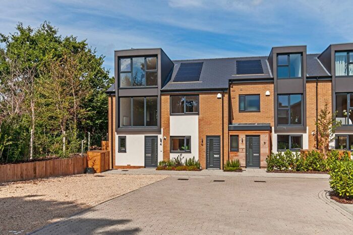 2 Bedroom Flat For Sale In St. Matthews Road, Winchester, SO22