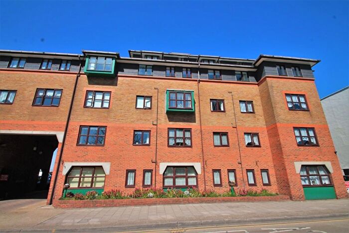 2 Bedroom Property For Sale In West Street, Gravesend, DA11