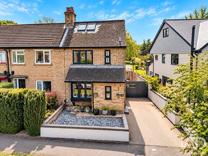 4 Bedroom Semi-Detached House For Sale In Fieldside, Central Ely, Cambridgeshire, CB6