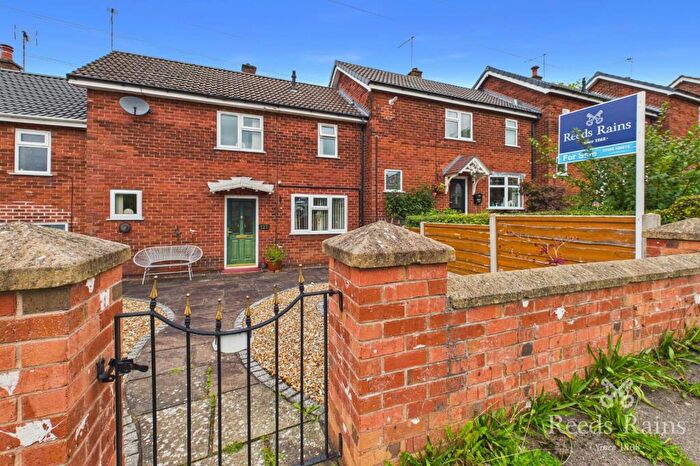 2 Bedroom Terraced House For Sale In Delamere Drive, Macclesfield, Cheshire, SK10