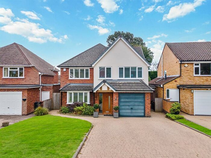 4 Bedroom Detached House For Sale In Westfield Close, Dorridge, Solihull, B93